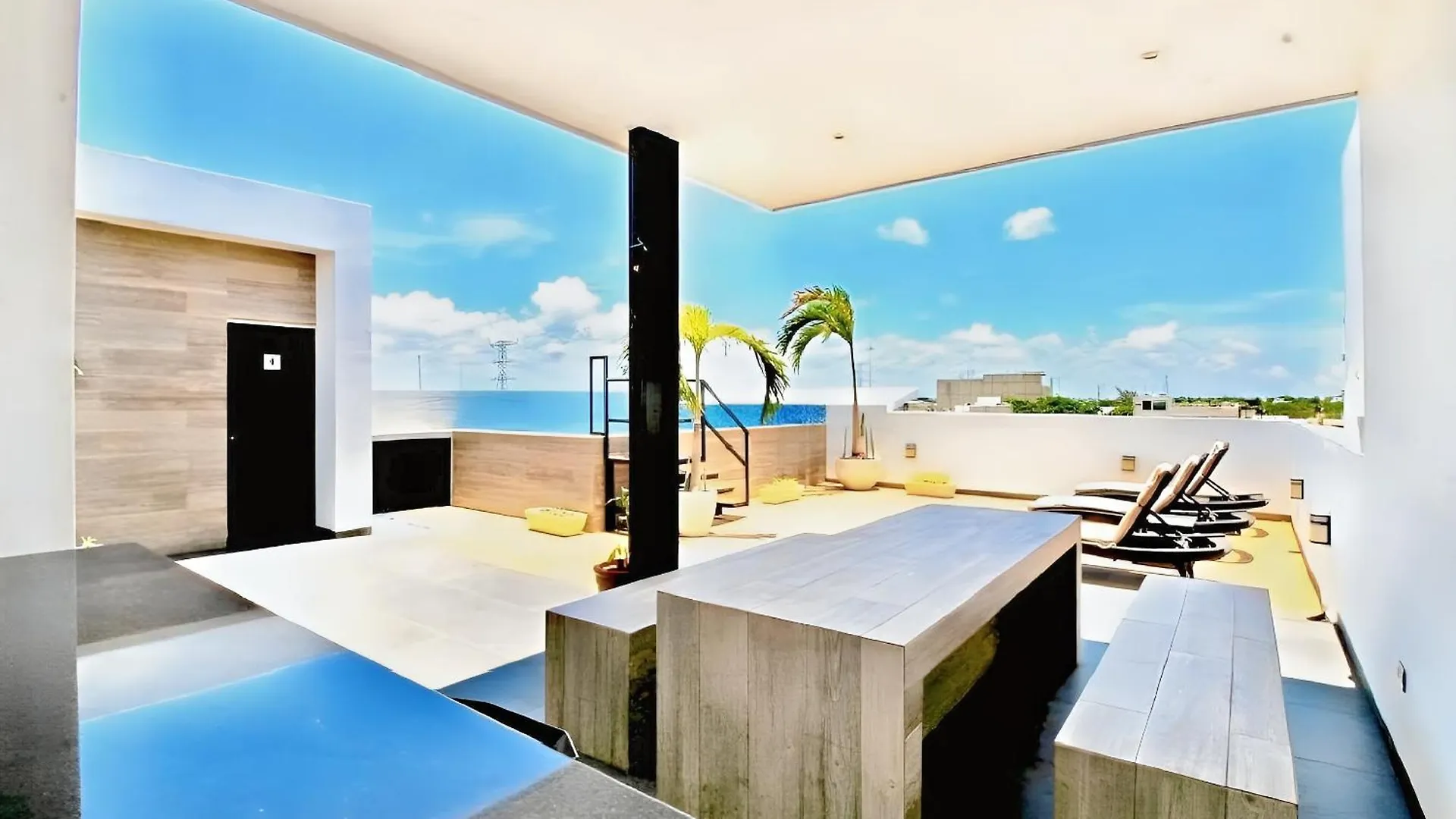 Executive Suite - Hyper Center Playa Del Carmen