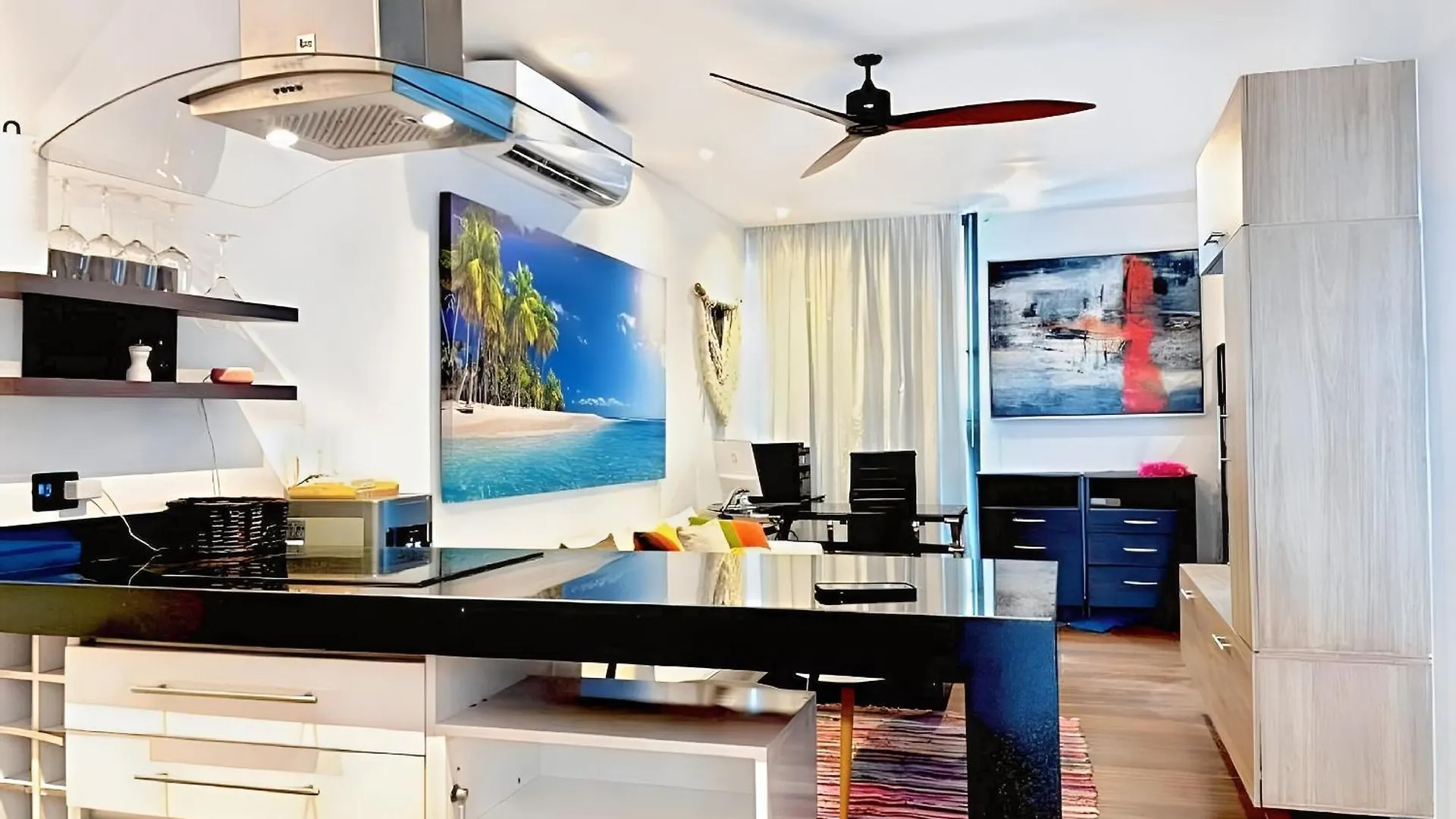 Executive Suite - Hyper Center Playa Del Carmen